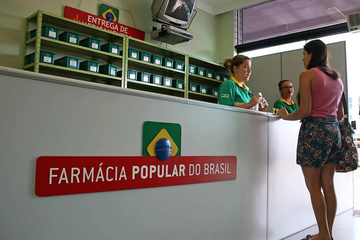 AtlasIntel: população vê acertos em ações como Farmácia Popular e isenção do IR