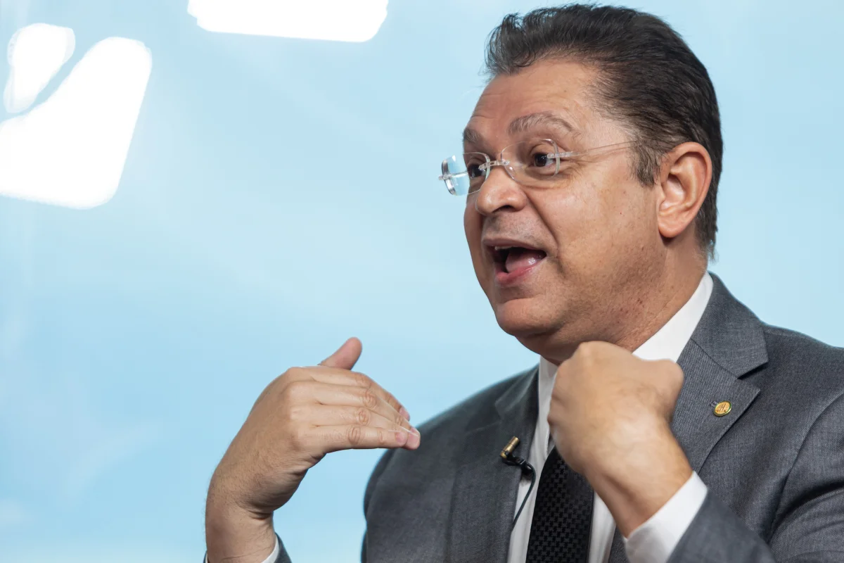 Nova operação da PF envolve Sóstenes Cavalcante
