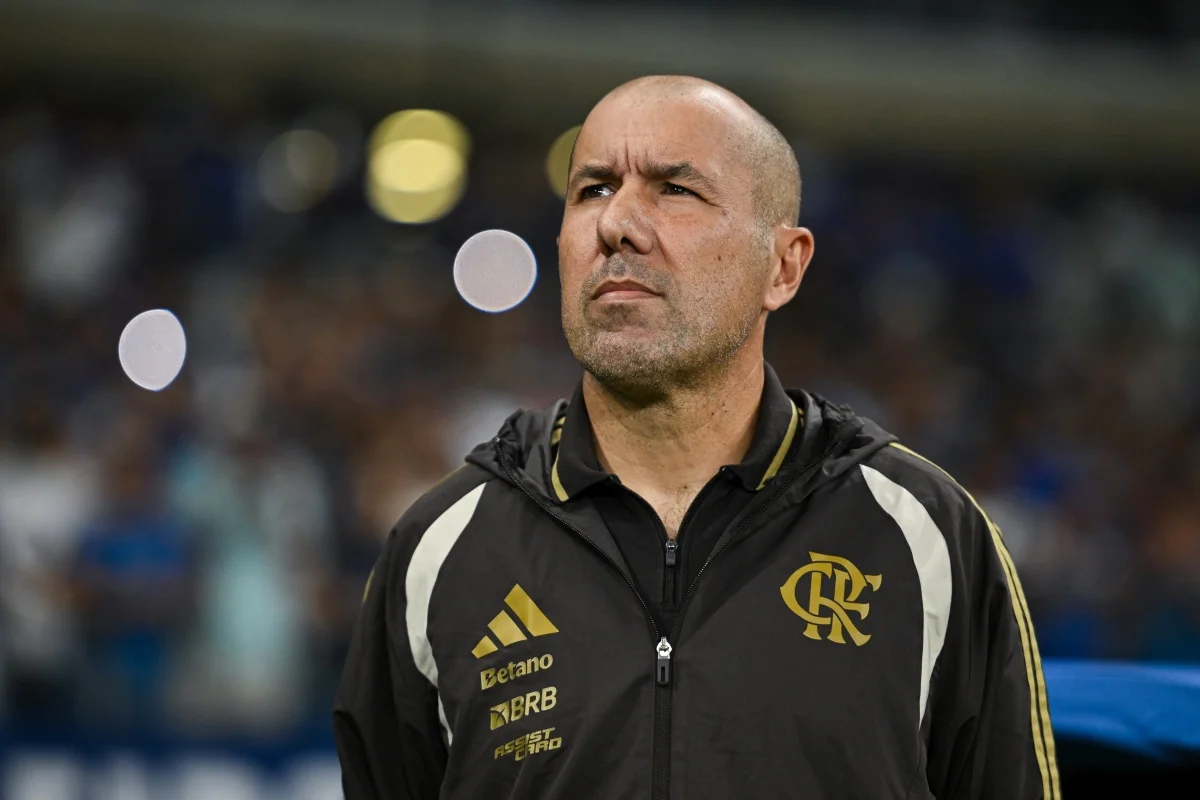 Leonardo Jardim mantém os pés no chão após o Flamengo assumir a liderança