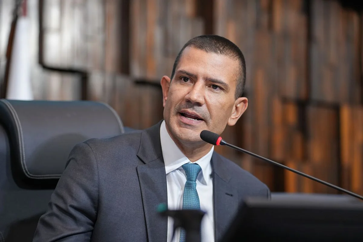 Com chapa indefinida, PL confirma Douglas Ruas ao governo do Rio