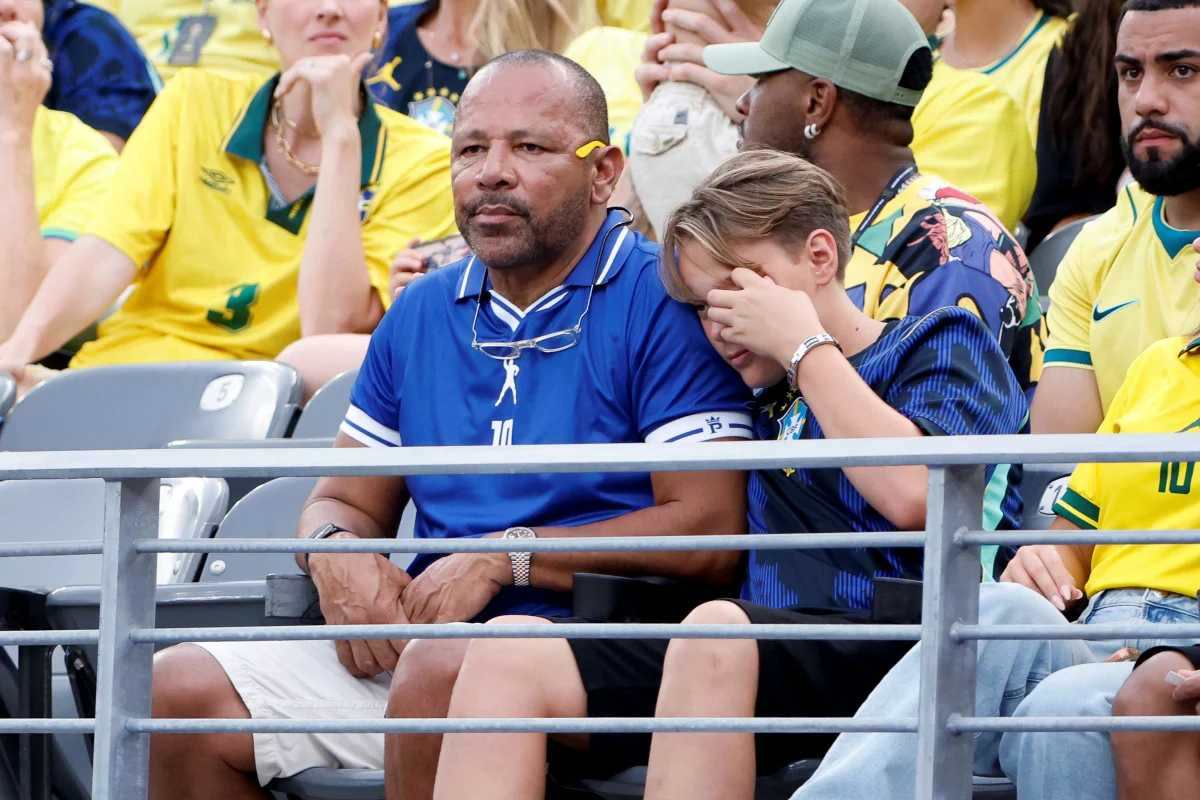 Neymar Pai faz pedido ao filho em carta: "Continue a jogar futebol"