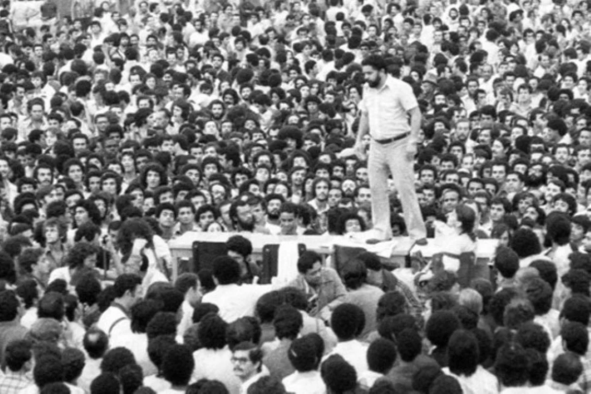 Lula vai iniciar campanha à reeleição no palco das greves do ABC