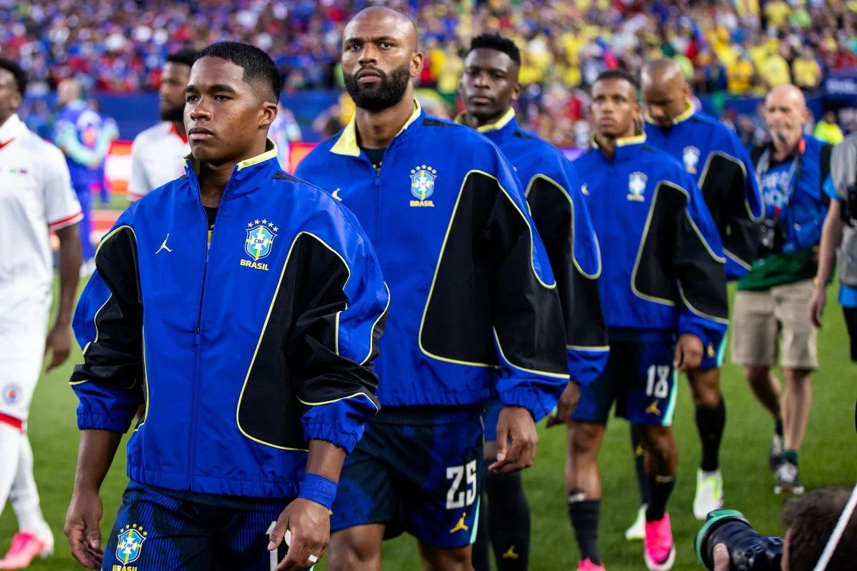 Copa: último lugar onde o Brasil ainda s une (Roberto Caminha Filho)