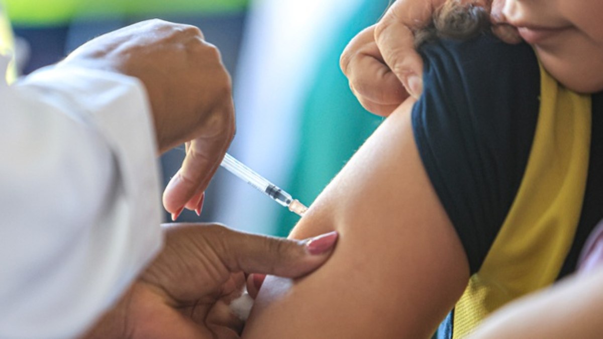 Dia D vacina contra 20 doenças neste sábado em todo o Brasil