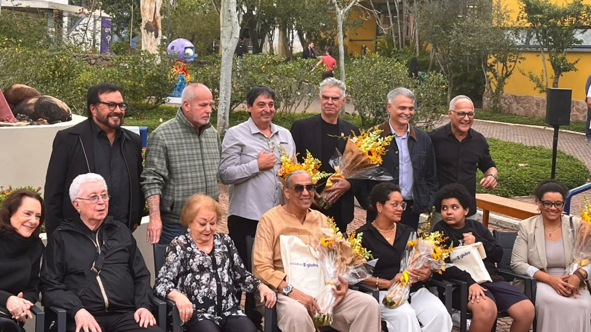 Ícones da televisão recebem homenagem da Globo na Calçada da Fama