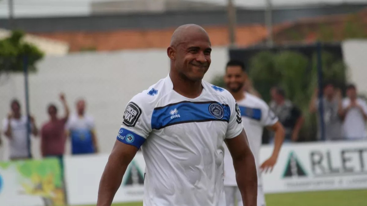 Ex-jogador de futebol é morto a tiros aos 44 anos
