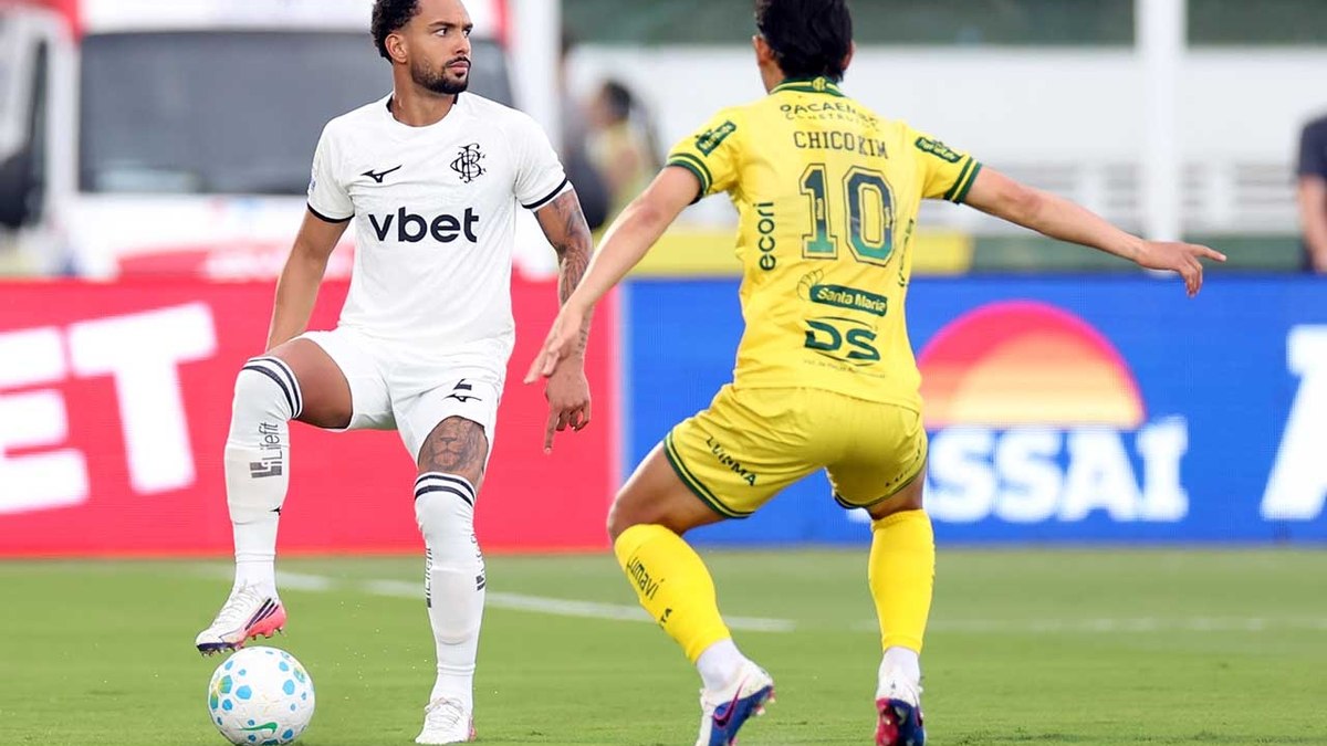 Eduardo aplica a “Lei do Ex?