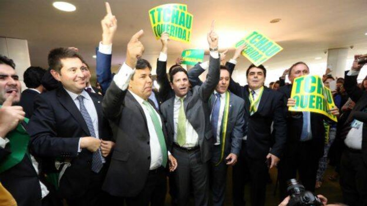10 anos: impeachment de Dilma sacramentava virada no Congresso