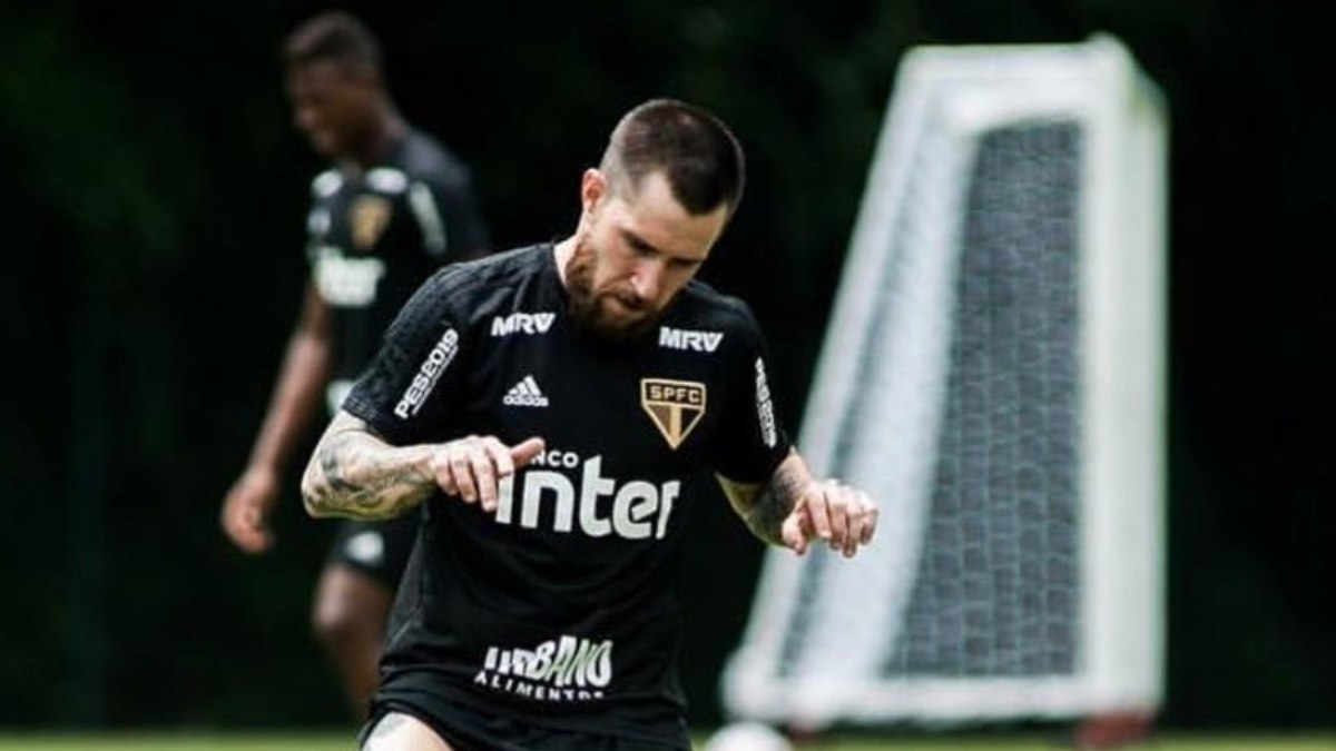 Ex-jogador do São Paulo diz que perdeu tudo em bets