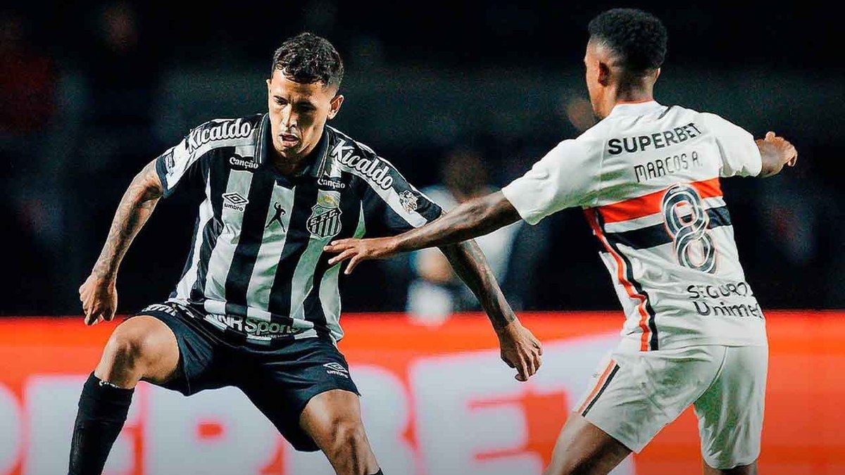 São Paulo x Santos: árbitro erra nova regra em gol no clássico