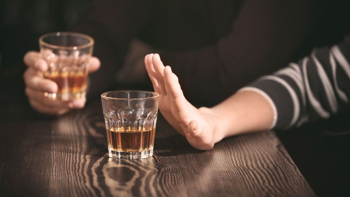 Neurocirurgião alerta para impactos do álcool no cérebro