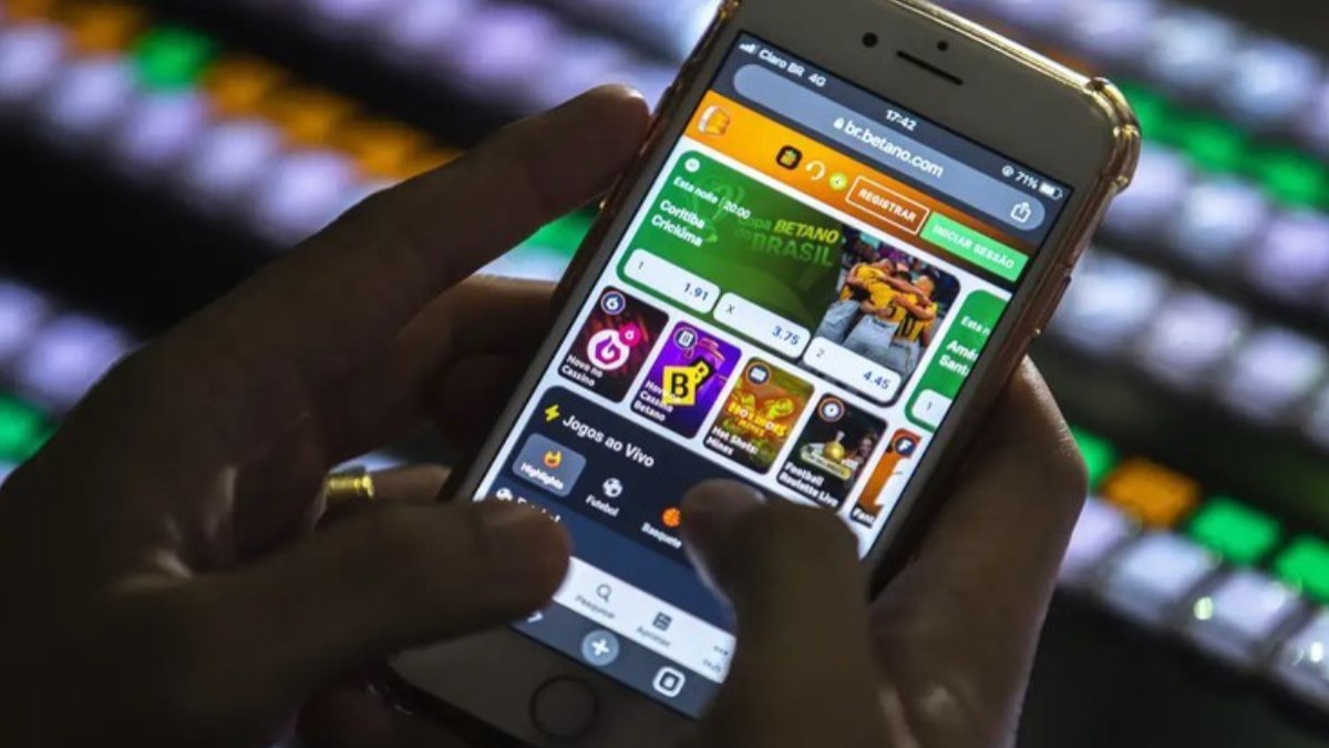 Apostadores de bet em periferias buscam ajuda após prejuízos