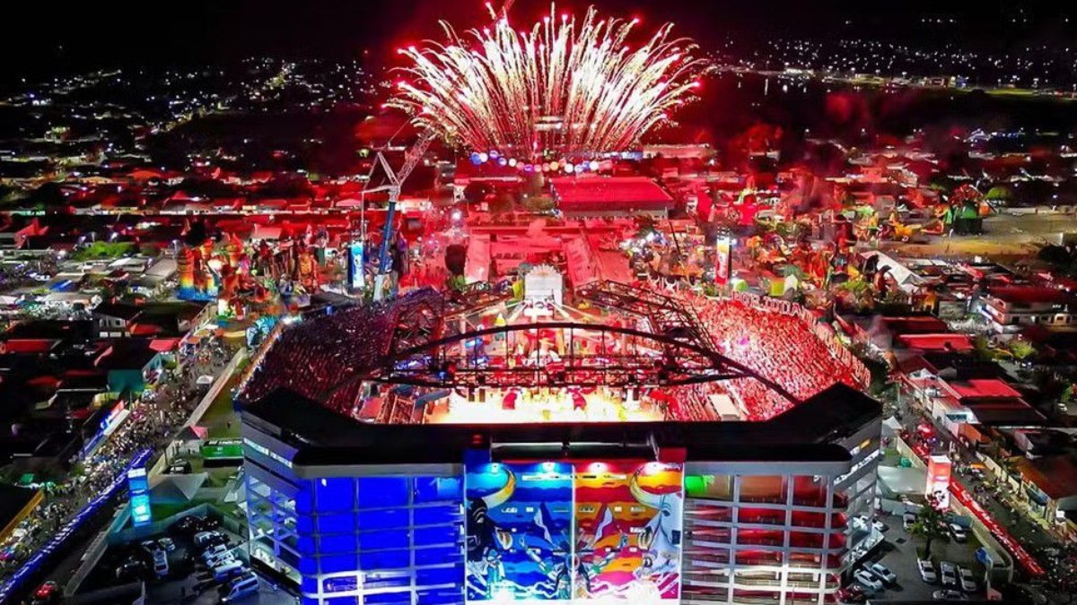Parintins (AM) se prepara para o Festival Folclórico do Boi