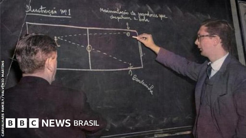 O psicólogo da Seleção brasileira que defendeu que Pelé e Garrincha não jogassem a Copa de 1958