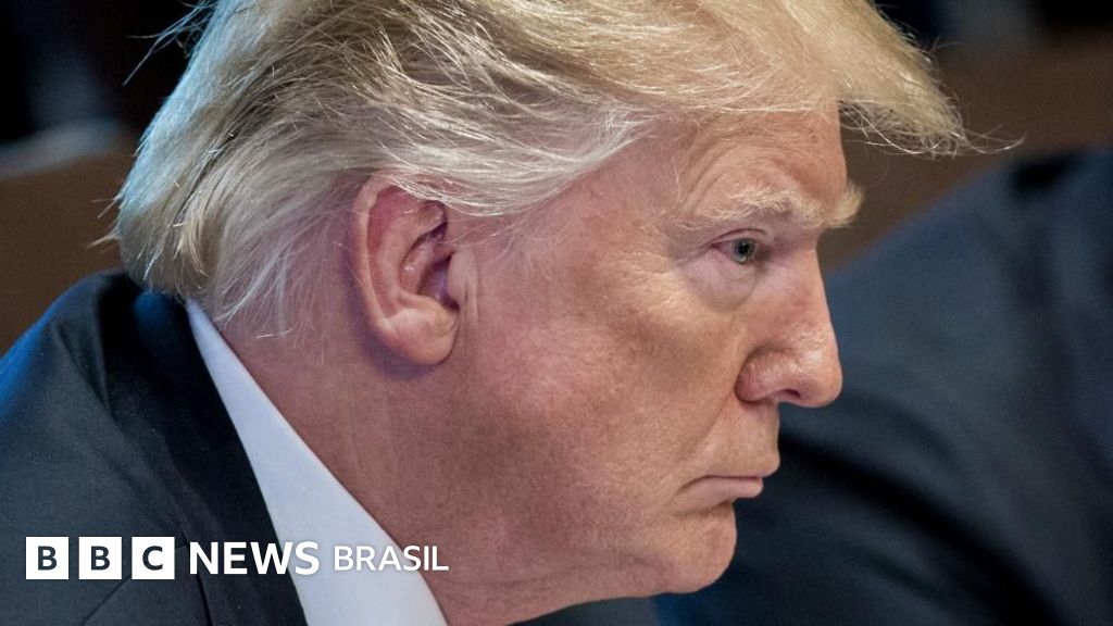 Por que Trump intensificou disputa com a imprensa ao barrar jornalistas da Casa Branca