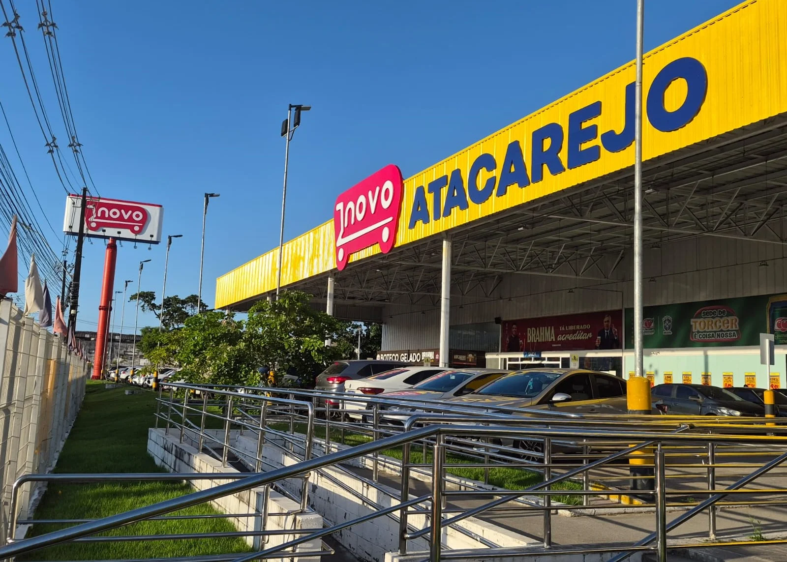 Grupo Mateus aproveita benefício fiscal de ICMS concedido pelo estado à rede Novo Atacarejo e muda CNPJ e identidade visual em Pernambuco