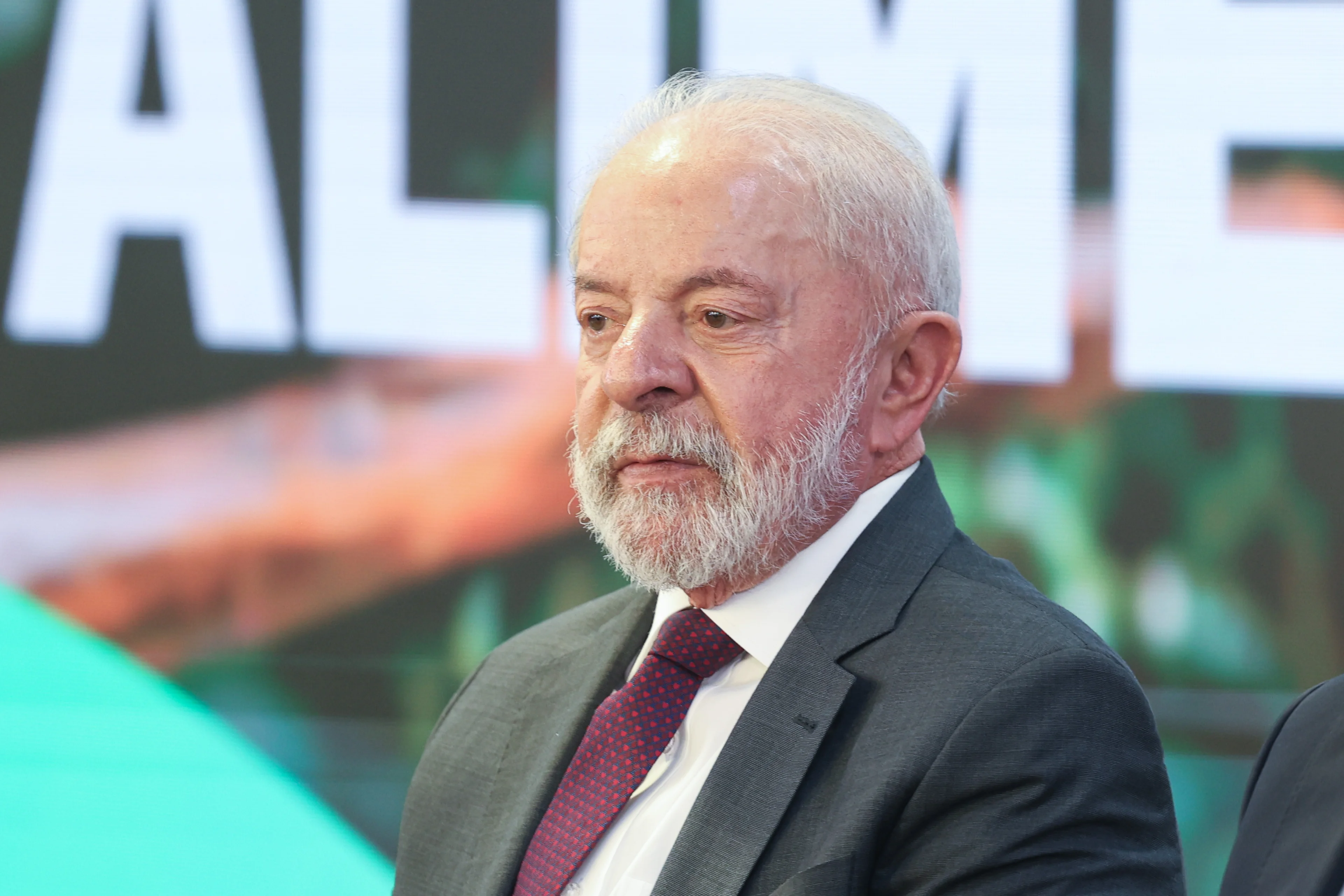 Lula defende que projetos científicos com 'sustentação' possam ser excluídos do arcabouço