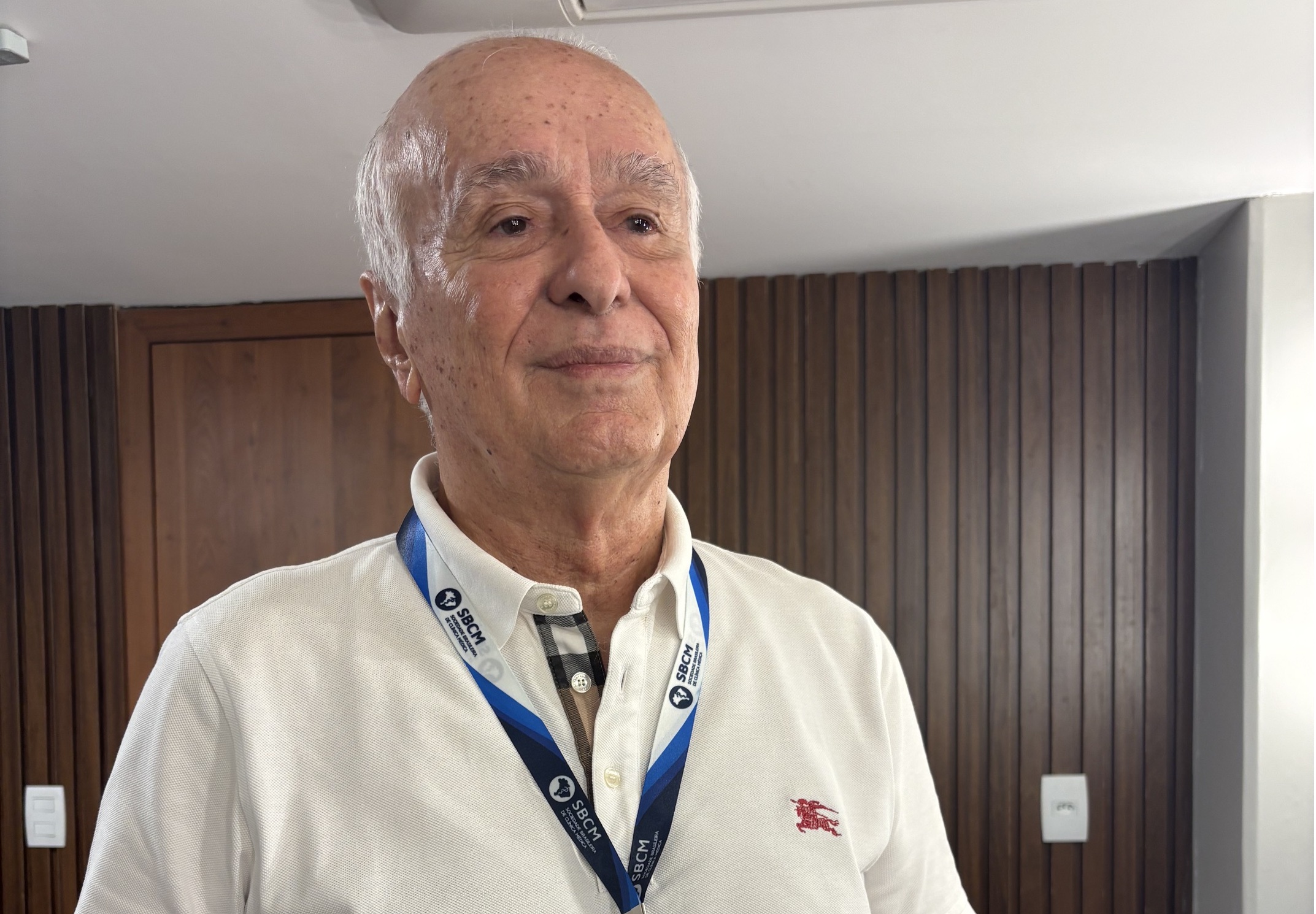 Oscar Coutinho: "A ciência não basta: o cuidado humano é essencial na medicina"