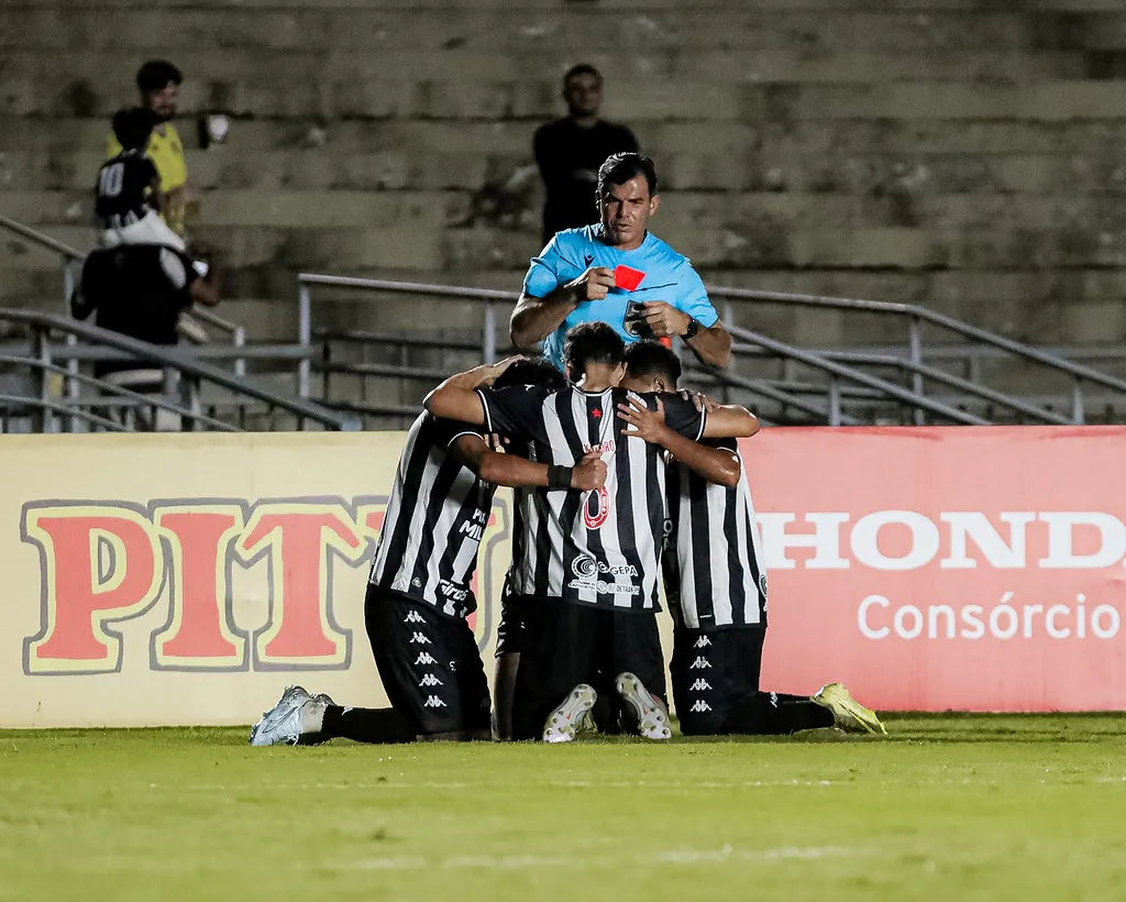 SÉRIE C: Domingo tem Paysandu-PA em busca da reabilitação e Botafogo