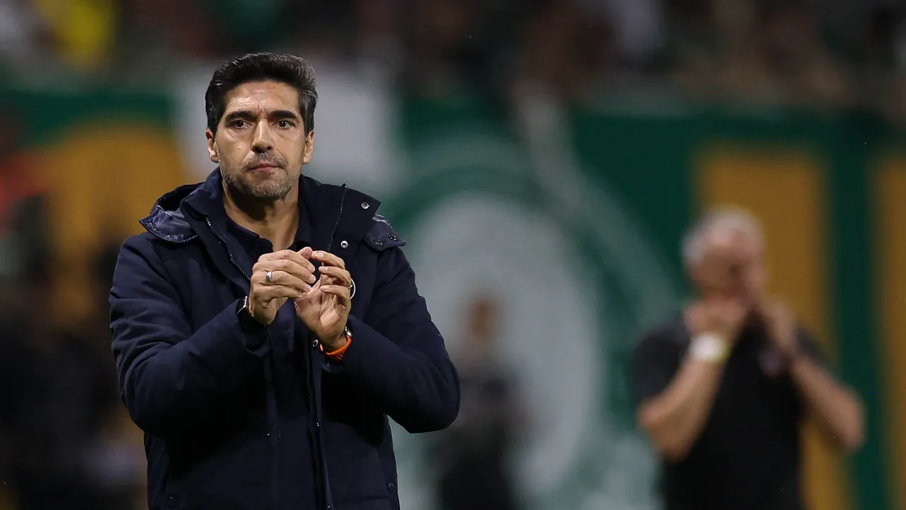 Vivo em três frentes, Palmeiras aposta em respiro da Data Fifa