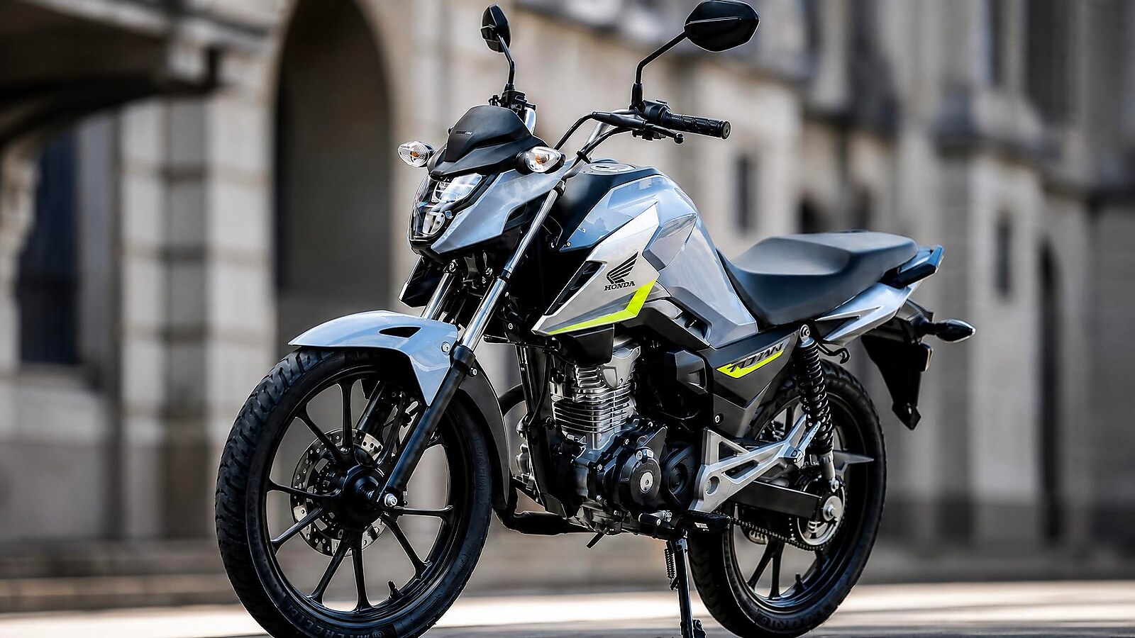 Honda supera 1 milhão de motos emplacadas em oito meses no Brasil, puxada por CG, Biz, Pop e Bros entre os modelos de entrada
