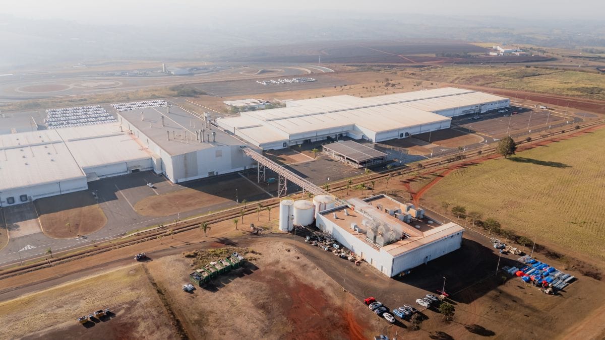 Gigante chinesa de carros elétricos investe R$ 10 bilhões em fábrica inédita no Brasil e prevê 10 mil empregos