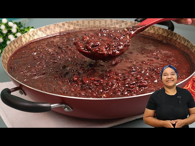 Cozinhar feijão com água fria está errado? Entenda o hábito no preparo que evita o caldo de ficar ralo