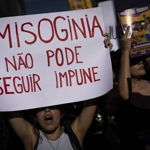 Mensagens misóginas se disseminam na internet com memes e montagens, mostra levantamento