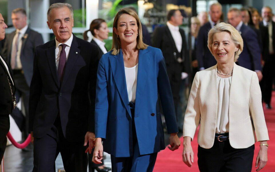 DBRS diz que estatuto de membro associado da UE para Canadá não tem impacto imediato no rating
