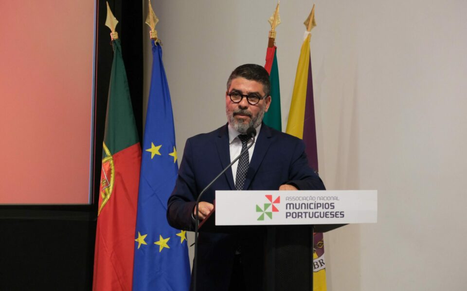 Municípios querem acelerar construção de habitação pública em Portugal