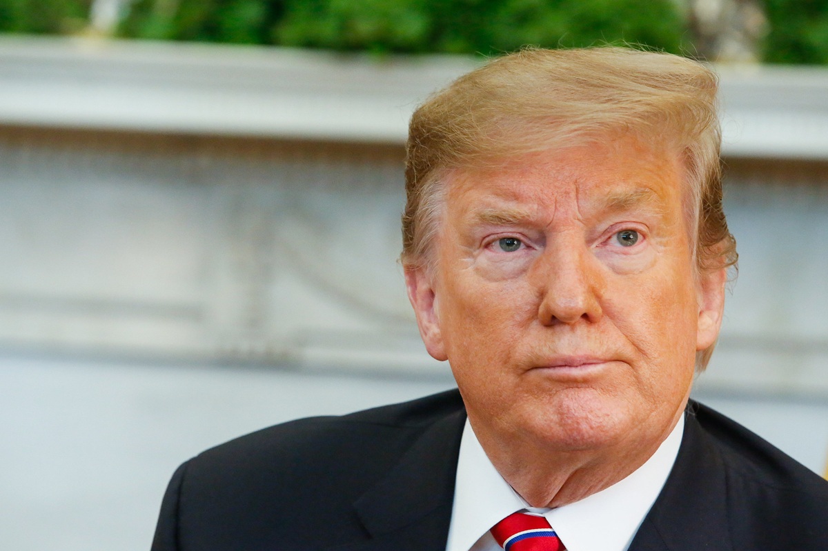 Democratas preparam ofensiva contra negócios de Trump caso retomem controle da Câmara