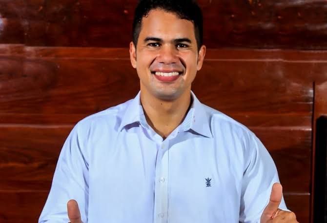 Ex-prefeito de Rosário é condenado por discriminação racial e religiosa após declarações em posse