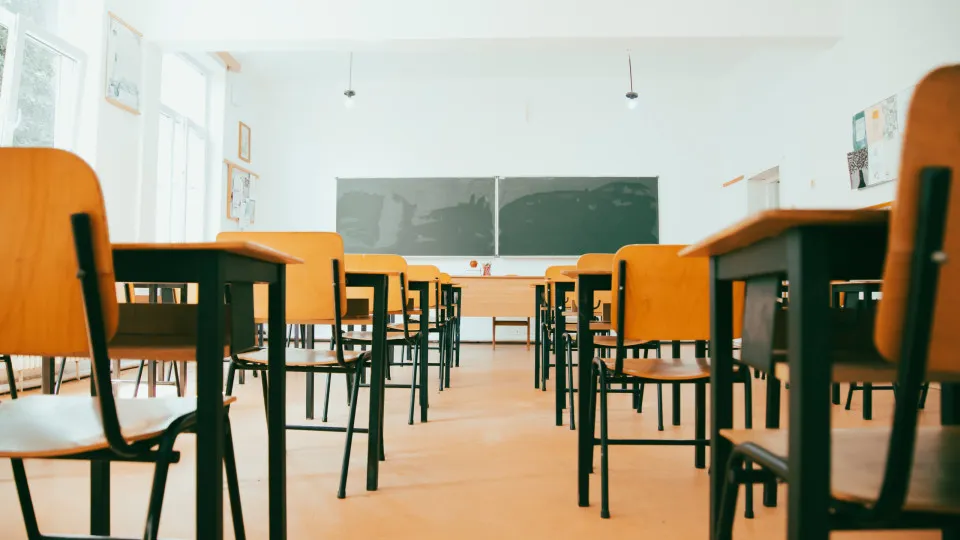 Rússia acusa Ucrânia de espalhar explosivos perto de escolas