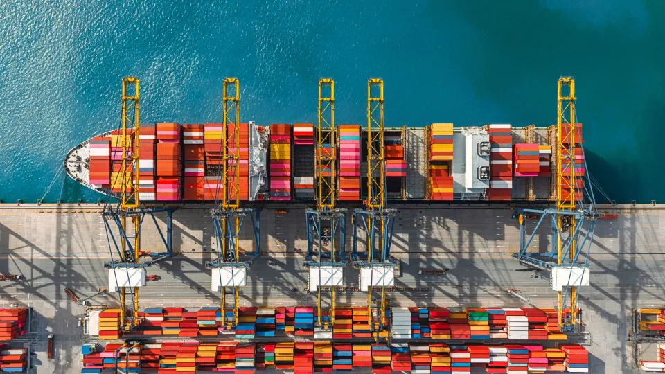 Exportações crescem 6,5% e importações 3,6% no 3.º trimestre