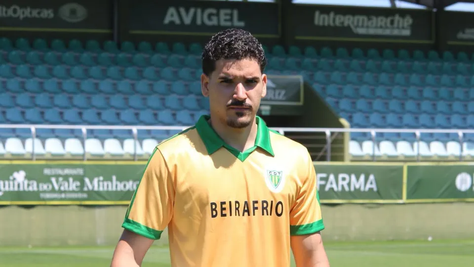 Oficial: Tondela anuncia contratação de Carlão