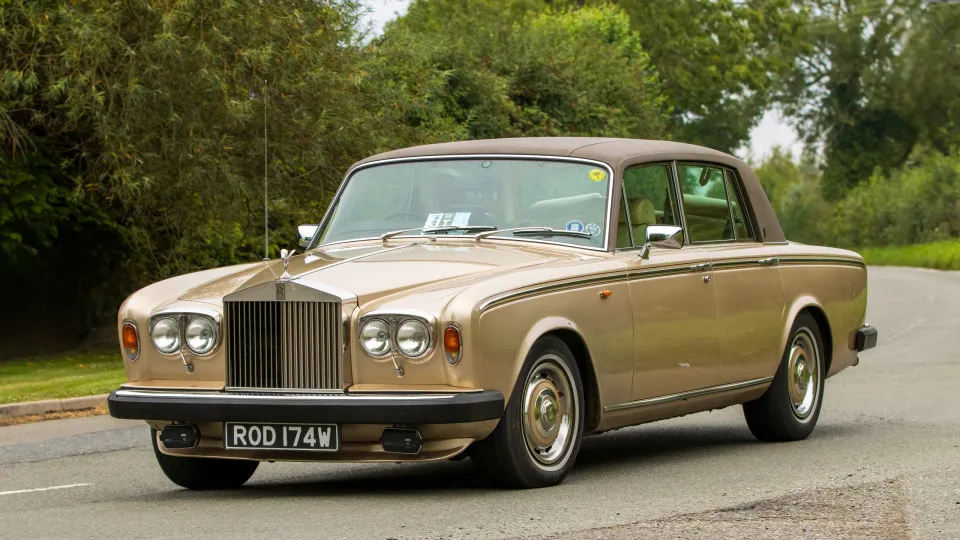 Rolls-Royce foi vendido por menos do que custa o Fiat Topolino mais caro