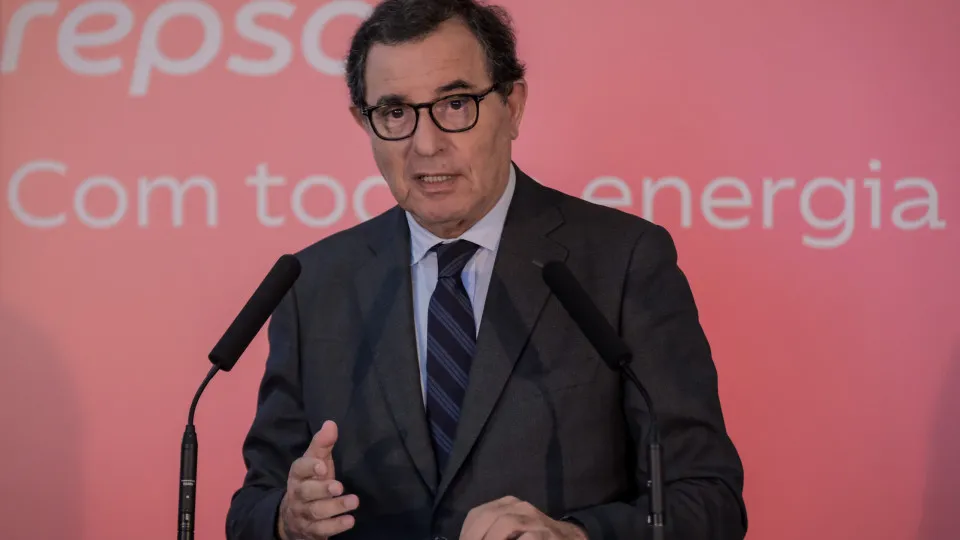Portugal deve ambicionar PIB "per capita" igual à média europeia