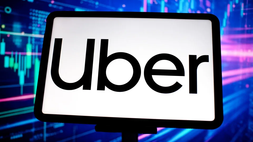 Uber compra plataforma de 'catering' por 2,3 mil milhões de dólares