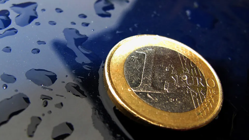 Juros soberanos de França superam a barreira de 5%