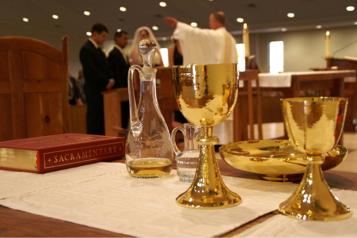 Governo federal expande proteção à liberdade religiosa e direitos dos pais