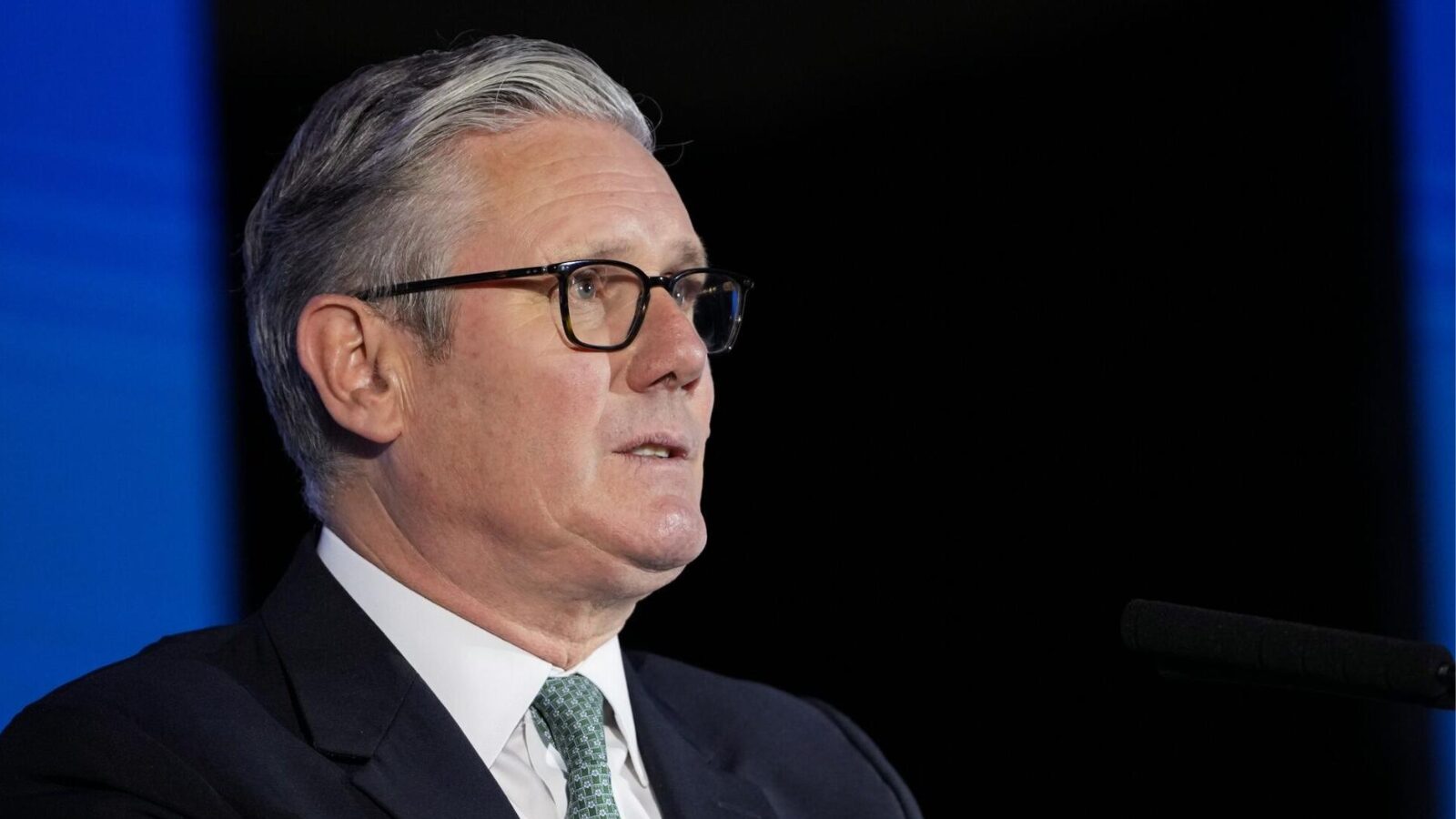 Renúncia de primeiro-ministro mostra fracasso do multiculturalismo na Inglaterra