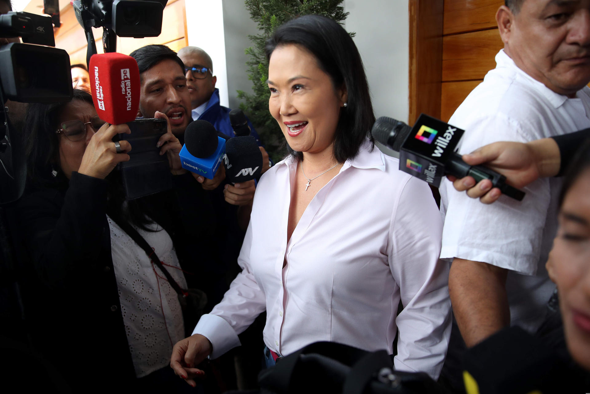 Órgão eleitoral confirma oficialmente vitória da direita nas eleições do Peru