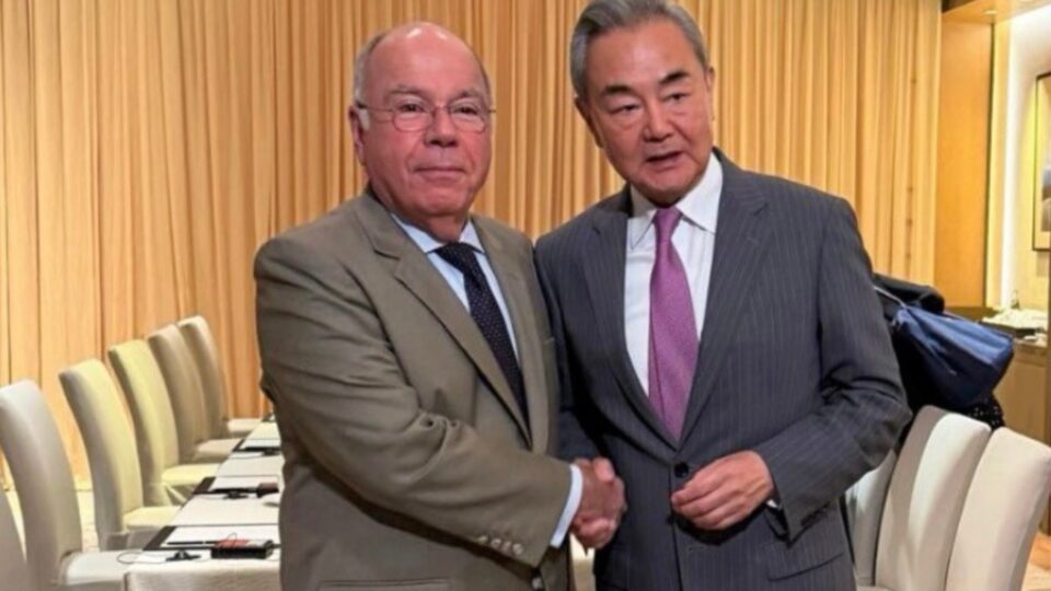 Brasil e China fortalecem aliança e avaliam ampliar parceria comercial