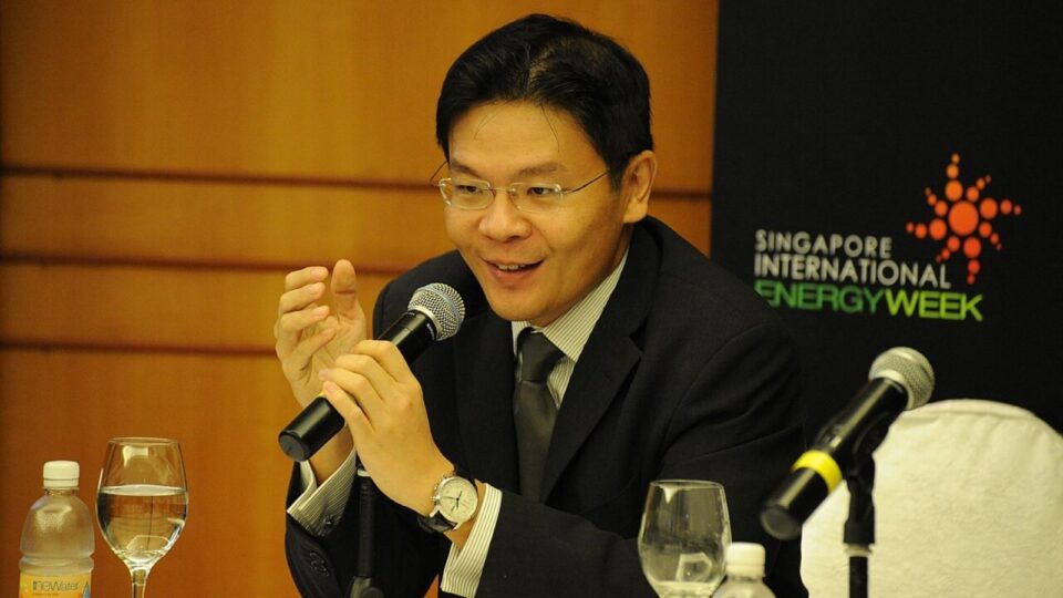 Lawrence Wong amplia liderança como político mais bem remunerado do mundo