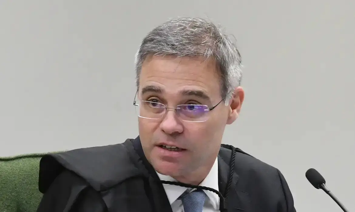 TSE dá 24 horas para X explicar filtro de candidaturas