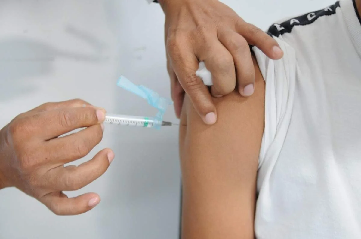 Ministério da Saúde prorroga vacinação contra HPV para jovens até dezembro