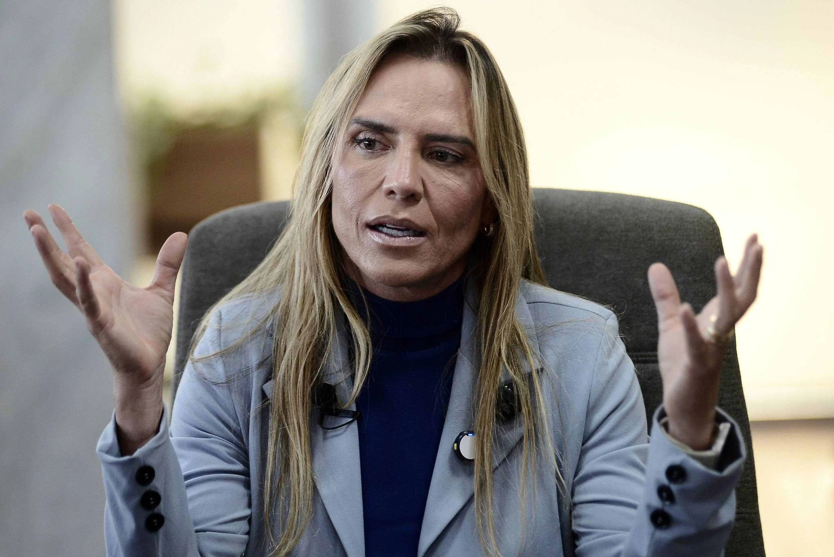 "Esforço que trará resultados", diz Celina sobre contratações na saúde