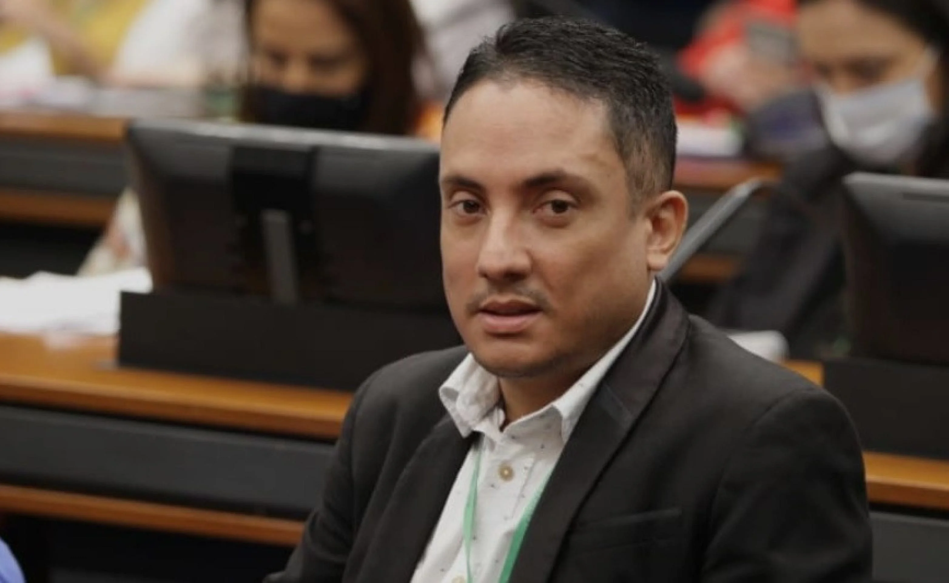 Comunicador Fernando Fidelis morre após câncer