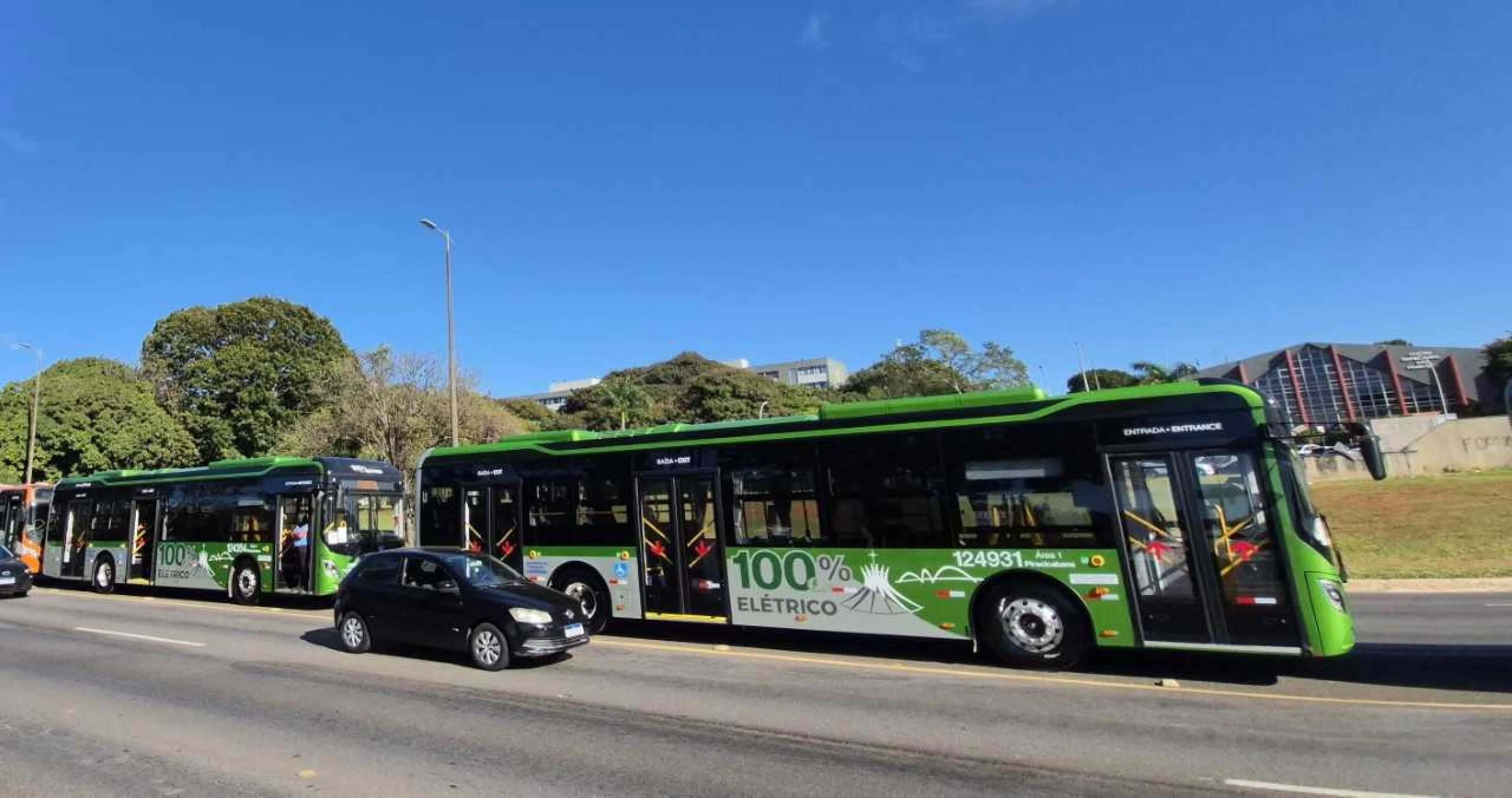 DF ganha 18 novos ônibus elétricos; confira linhas