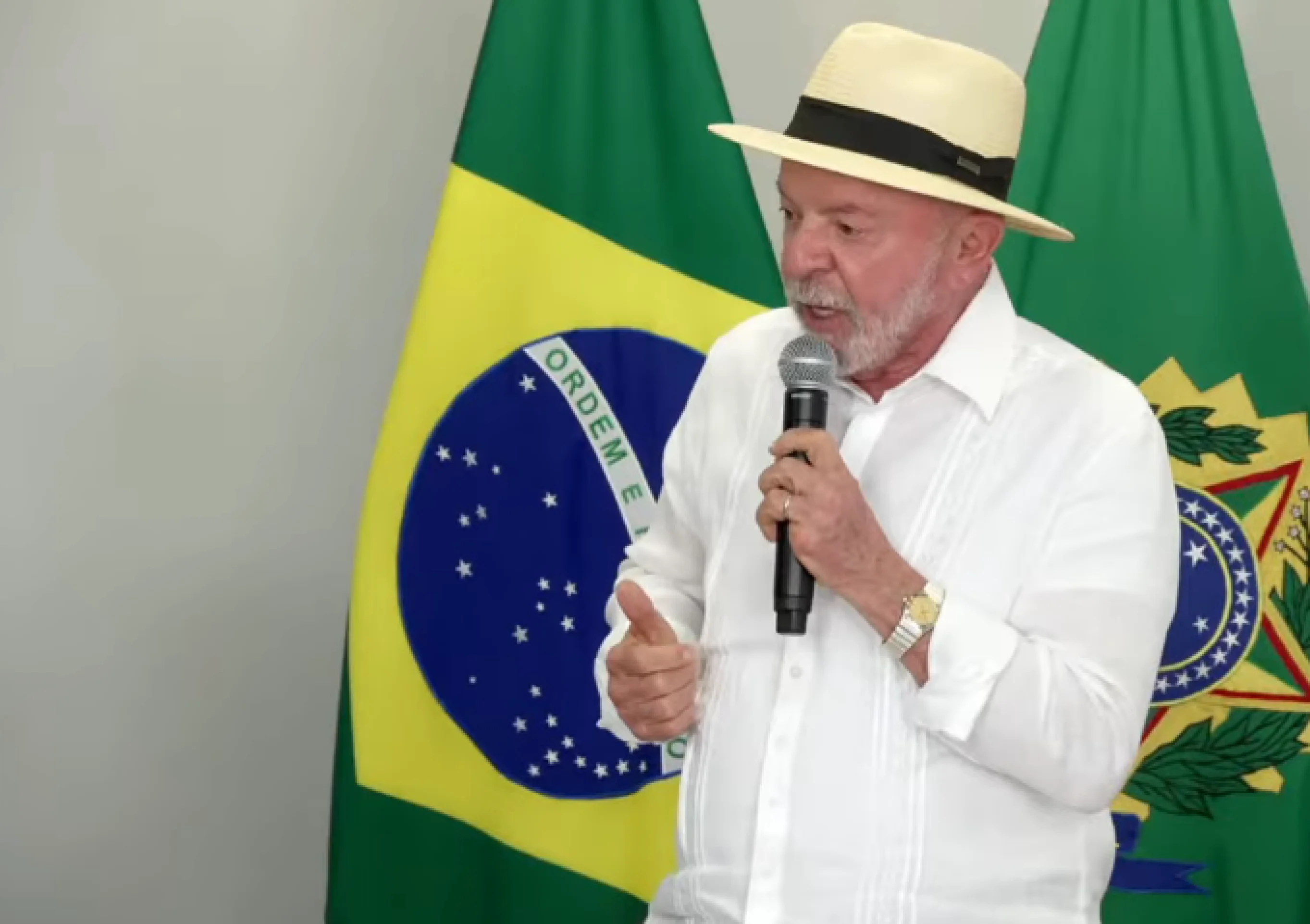 Lula diz que Brasil será "dono do próprio nariz" no mundo da IA